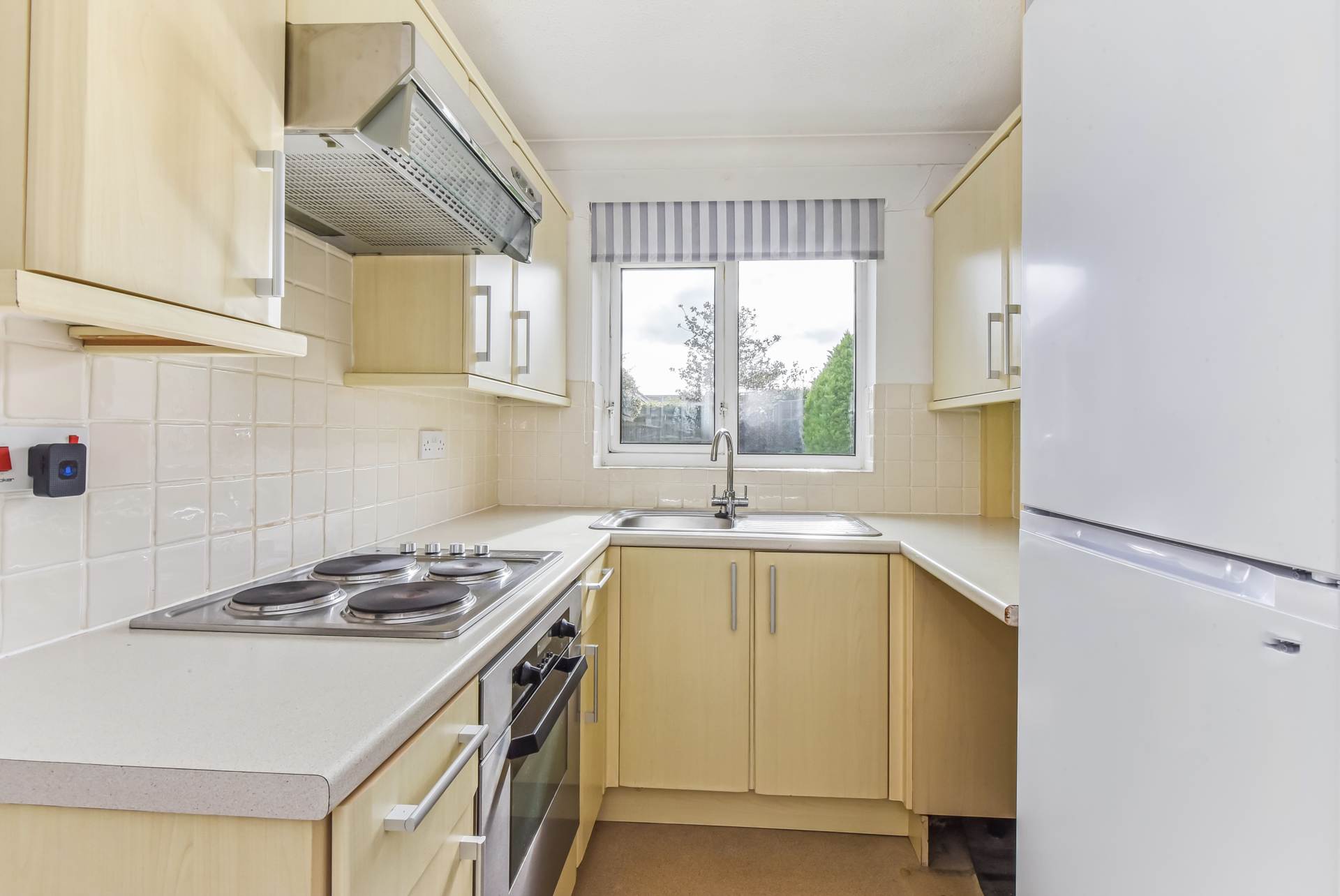 Additional Property Image 2 bedroom Detached Bungalow for sale in Chichester 4