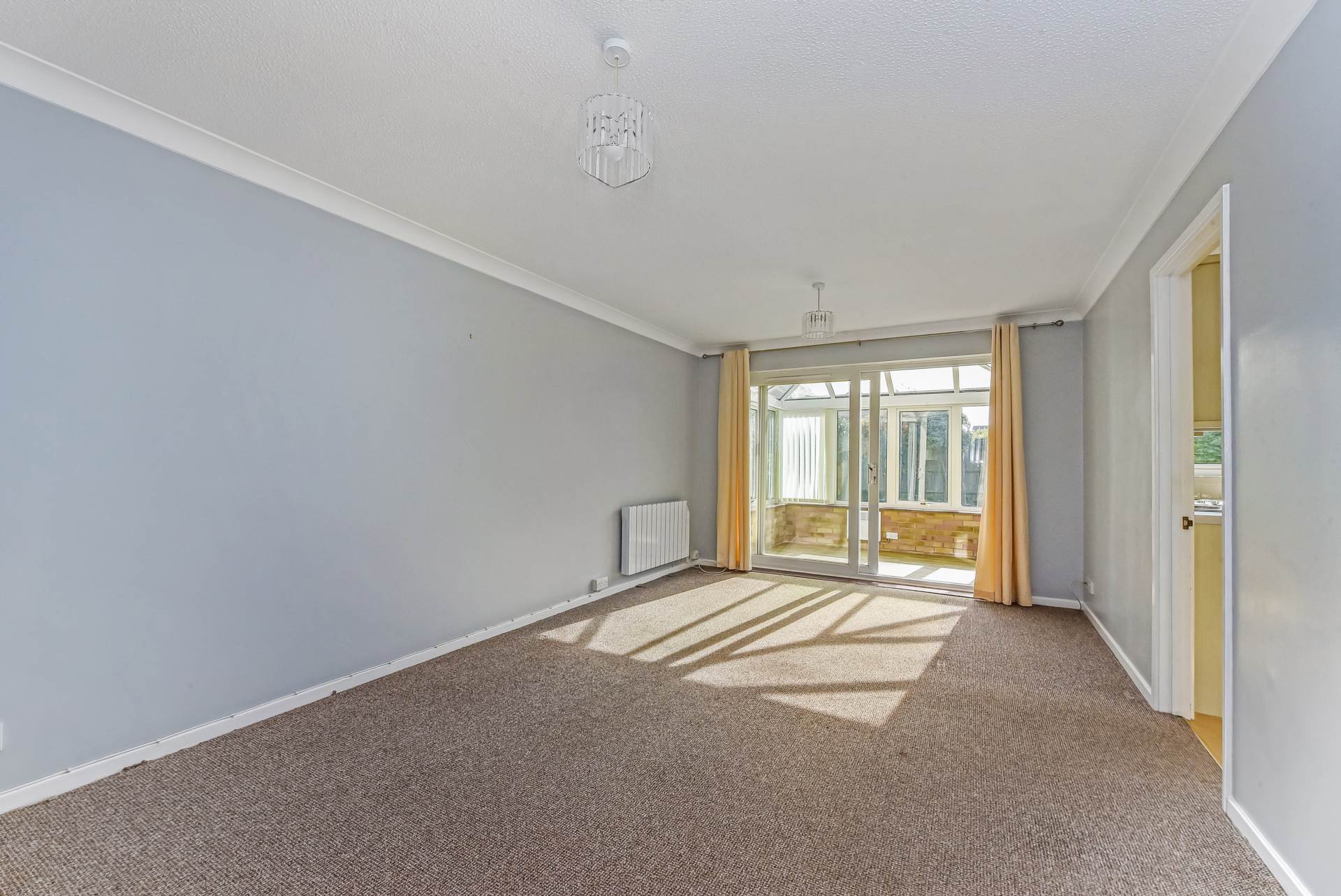 Additional Property Image 2 bedroom Detached Bungalow for sale in Chichester 7
