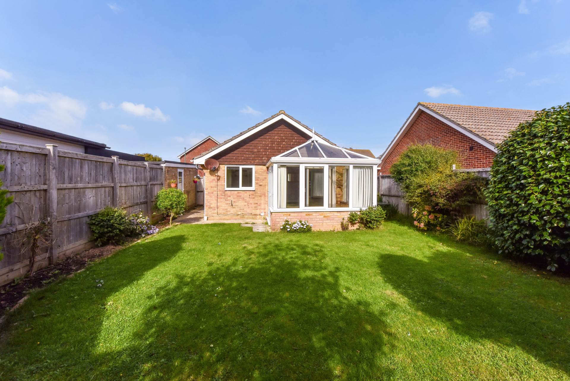 Additional Property Image 2 bedroom Detached Bungalow for sale in Chichester 15