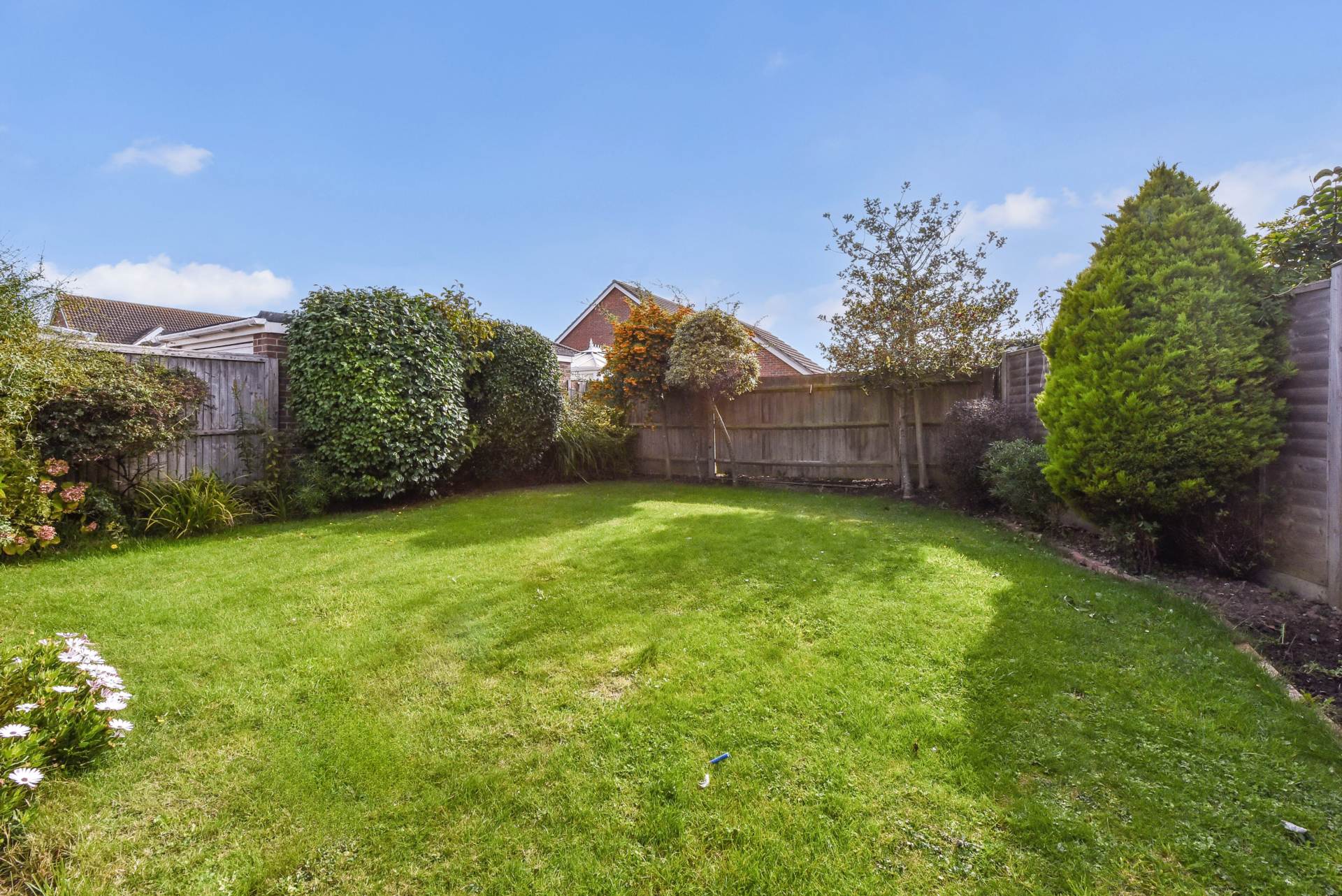 Additional Property Image 2 bedroom Detached Bungalow for sale in Chichester 17