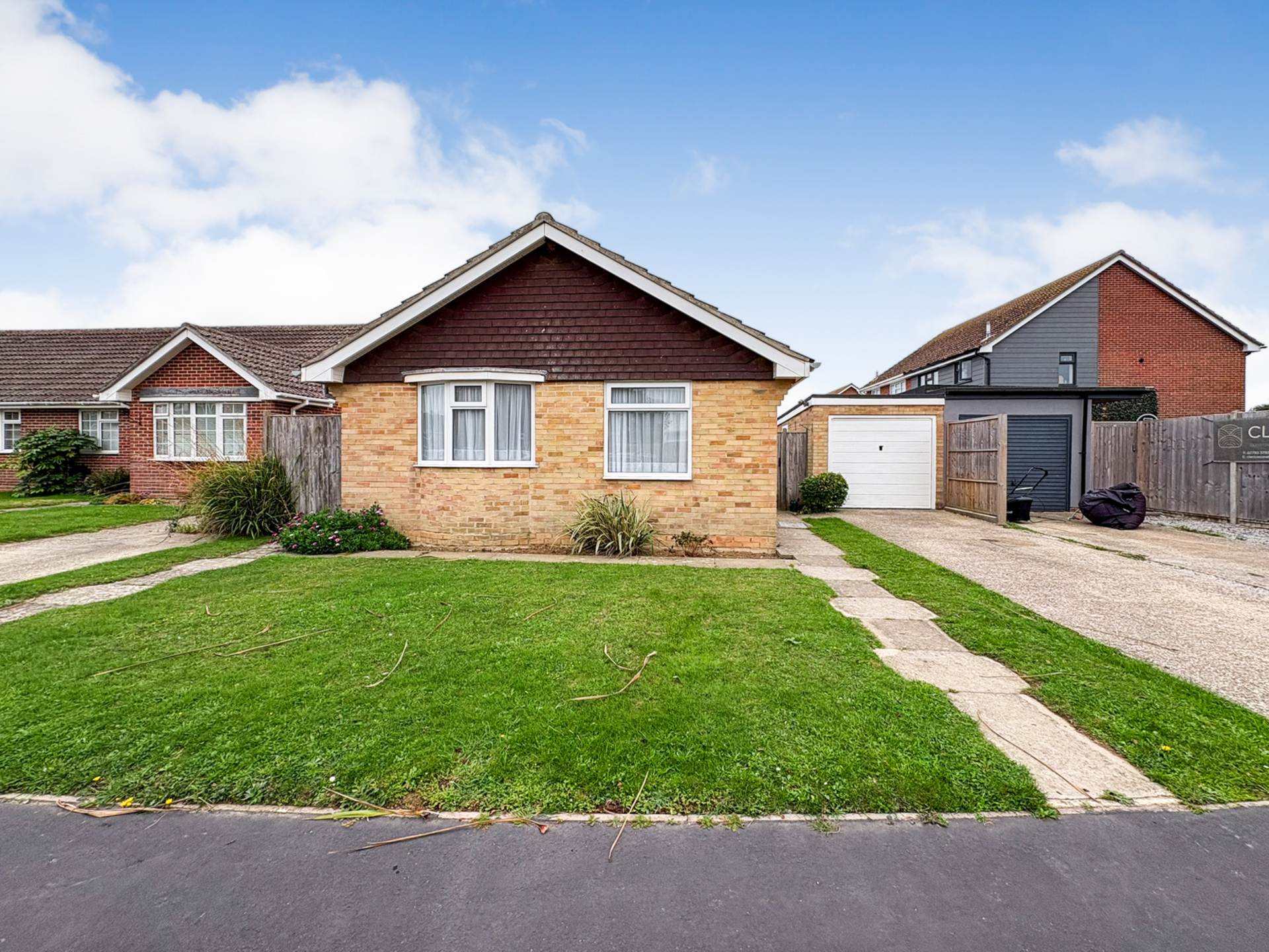 Additional Property Image 2 bedroom Detached Bungalow for sale in Chichester 18