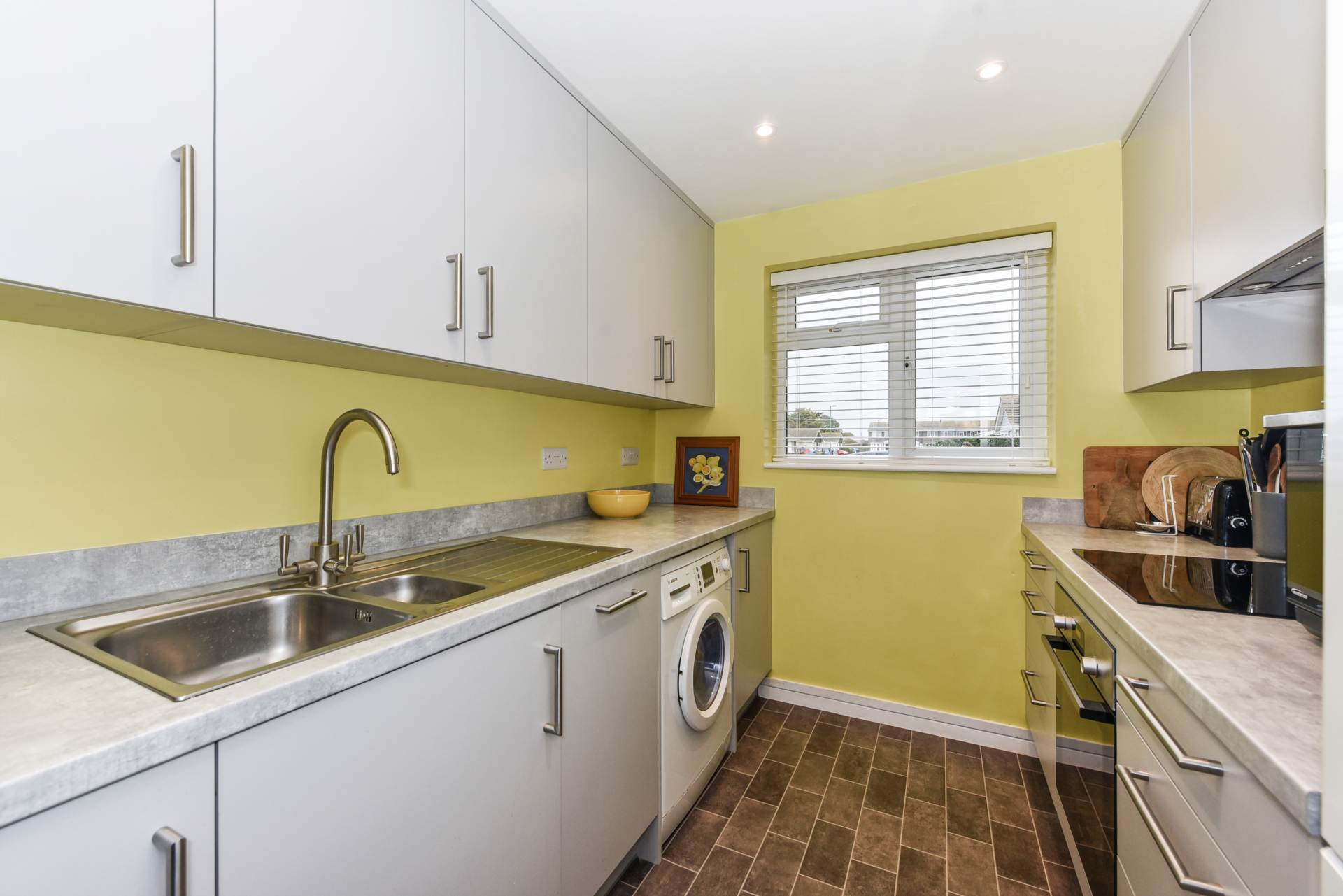 Additional Property Image 2 bedroom Flat for sale in Chichester 8