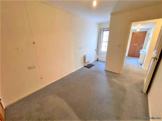Additional Property Image 1 bedroom Serviced Apartments for sale in Exmouth 3