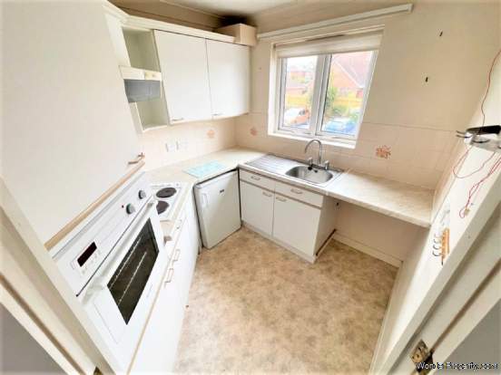 Additional Property Image 1 bedroom Serviced Apartments for sale in Exmouth 3