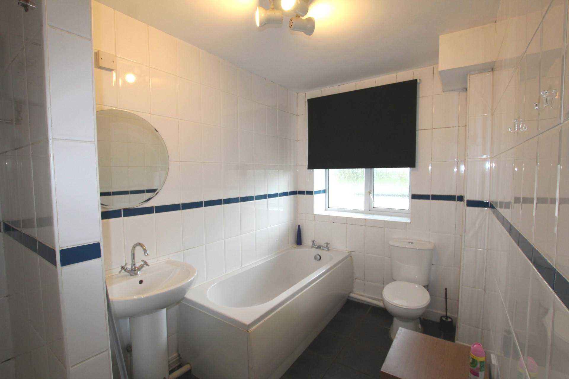 Additional Property Image 3 bedroom Apartment to rent in Salford 8