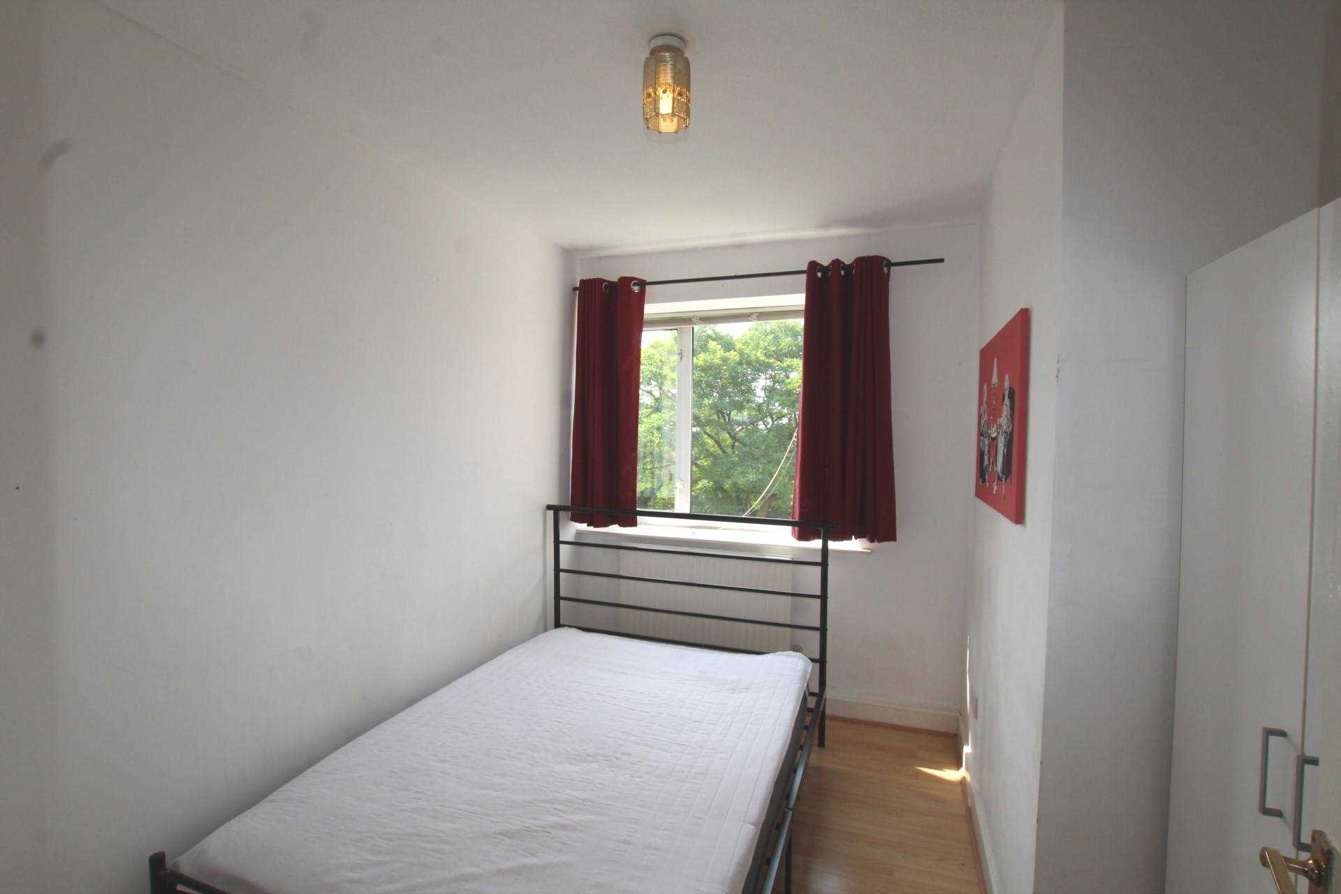 Additional Property Image 3 bedroom Apartment to rent in Salford 10