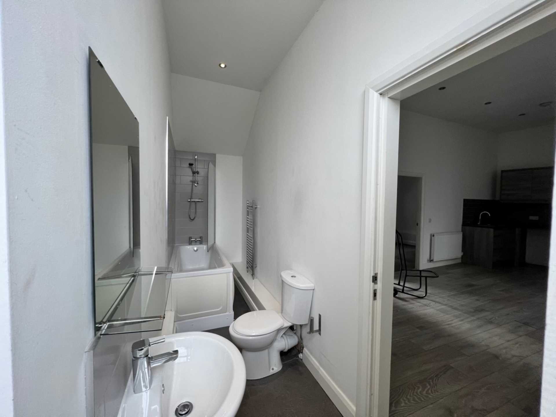 Additional Property Image 2 bedroom Flat to rent in Oldham 5