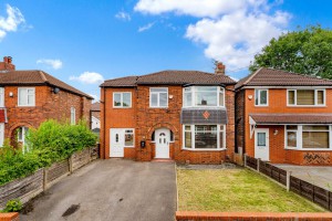 4 bedroom Detached to rent in Manchester