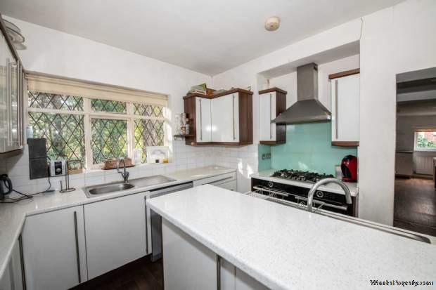 Additional Property Image 3 bedroom Detached for sale in Salford 7
