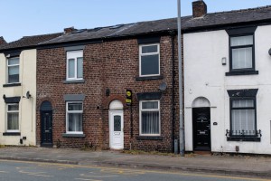 2 bedroom Terraced to rent in Manchester
