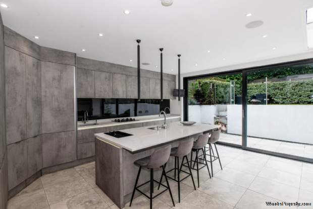 Additional Property Image 5 bedroom Semi Detached for sale in Salford 11