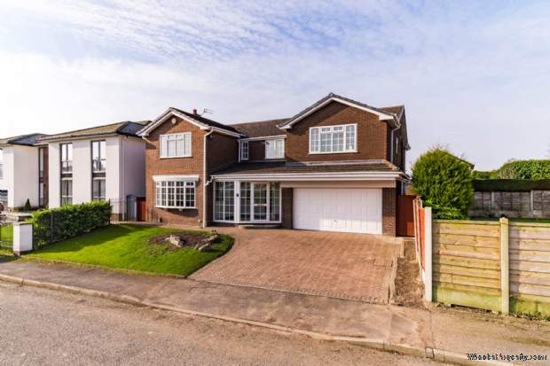 6 bedroom Detached for sale in Manchester