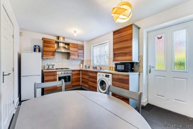 Additional Property Image 2 bedroom Semi Detached for sale in Salford 11