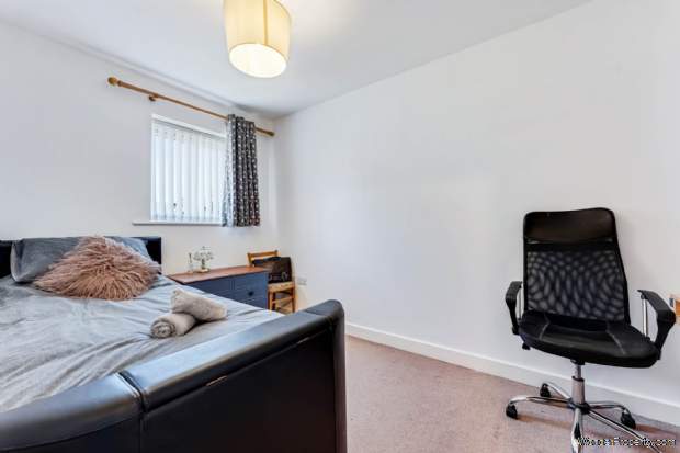 Additional Property Image 2 bedroom Semi Detached for sale in Salford 16