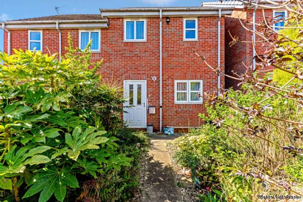 Additional Property Image 2 bedroom Semi Detached for sale in Salford 10