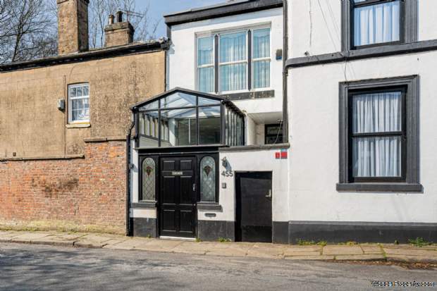 4 bedroom End of Terrace for sale in Salford