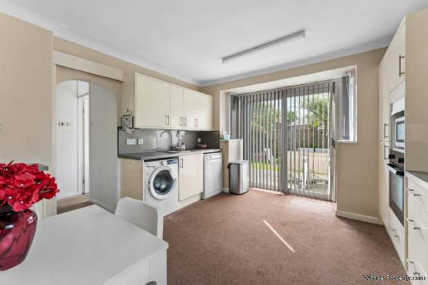 Additional Property Image 3 bedroom Bungalow for sale in Bury 7