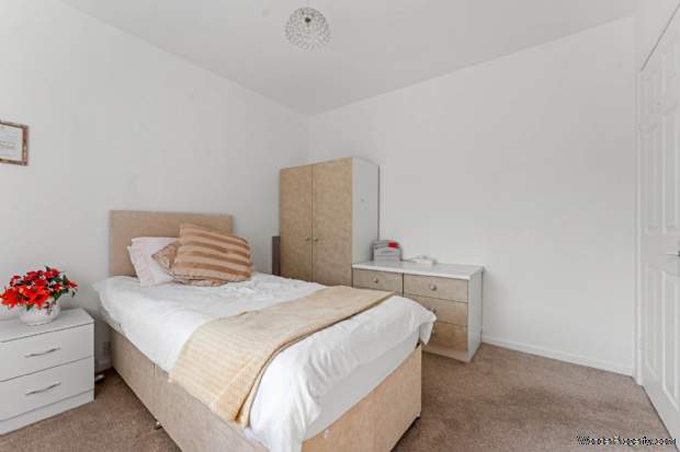 Additional Property Image 3 bedroom Bungalow for sale in Bury 13