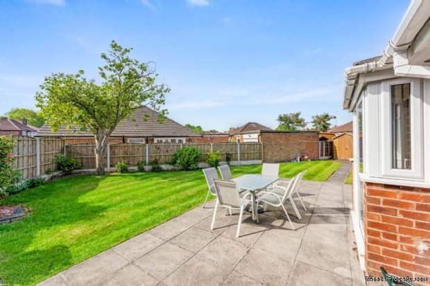 Additional Property Image 3 bedroom Bungalow for sale in Bury 17