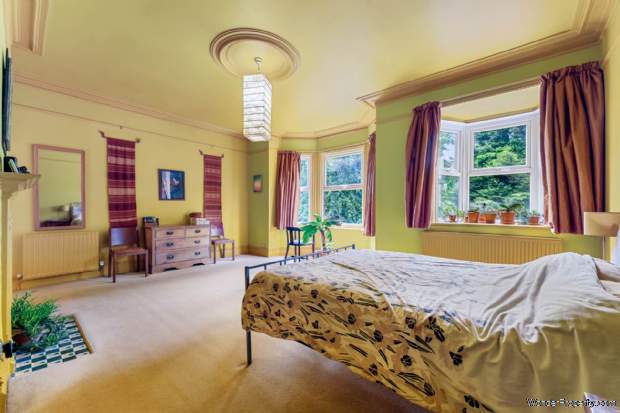Additional Property Image 4 bedroom Semi Detached for sale in Salford 14