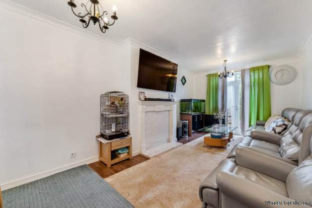 Additional Property Image 3 bedroom Semi Detached for sale in Manchester 3