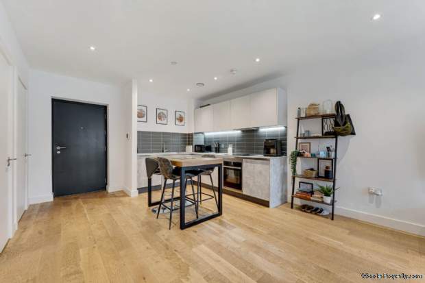 Additional Property Image 1 bedroom Apartment for sale in Manchester 6