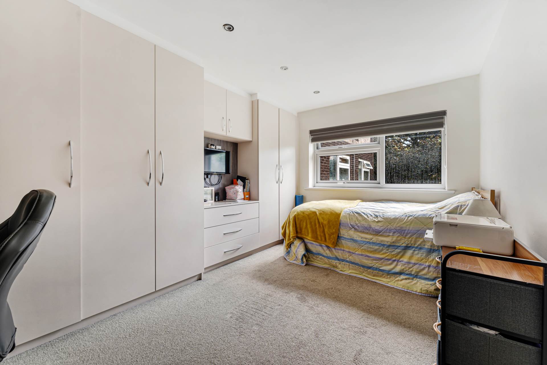 Additional Property Image 2 bedroom Apartment for sale in Salford 15