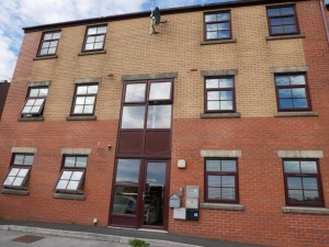 2 bedroom Apartment to rent in Rochdale