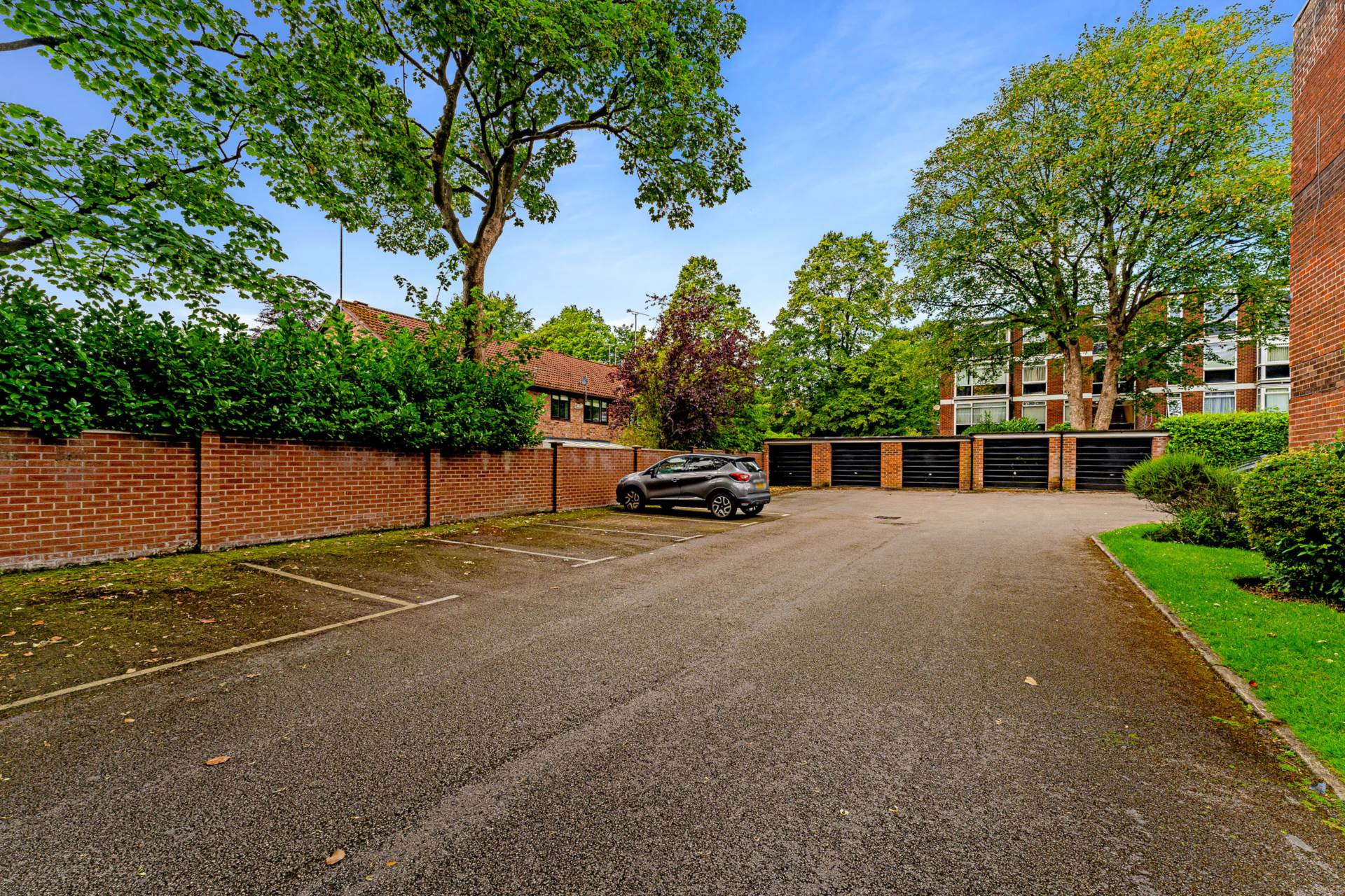 Additional Property Image 2 bedroom Flat for sale in Salford 15