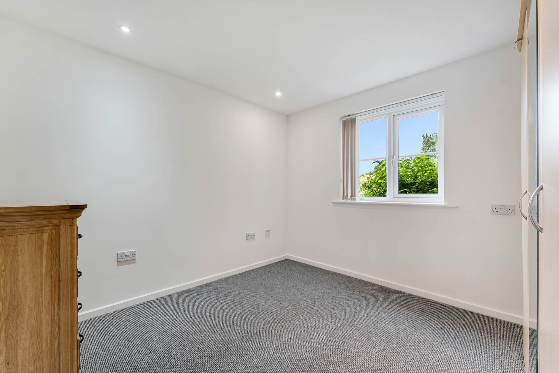Additional Property Image 2 bedroom Flat for sale in Salford 8