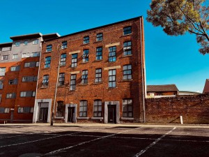 1 bedroom Apartment to rent in Oldham
