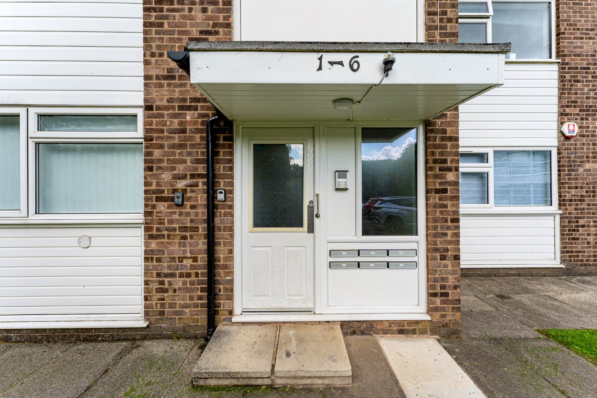 Additional Property Image 2 bedroom Apartment for sale in Salford 13