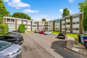 2 bedroom Apartment for sale in Salford
