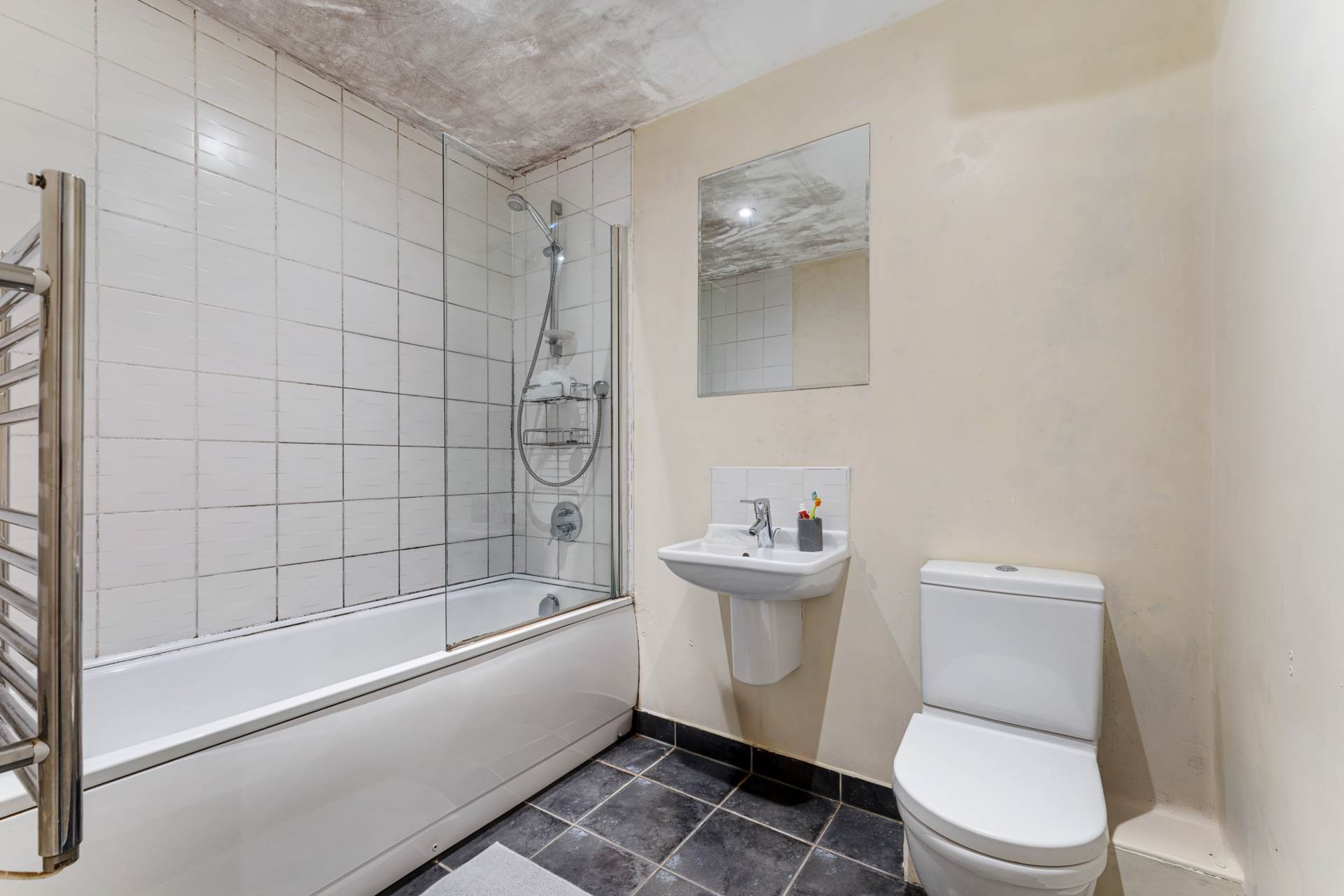 Additional Property Image 1 bedroom Flat for sale in Salford 11