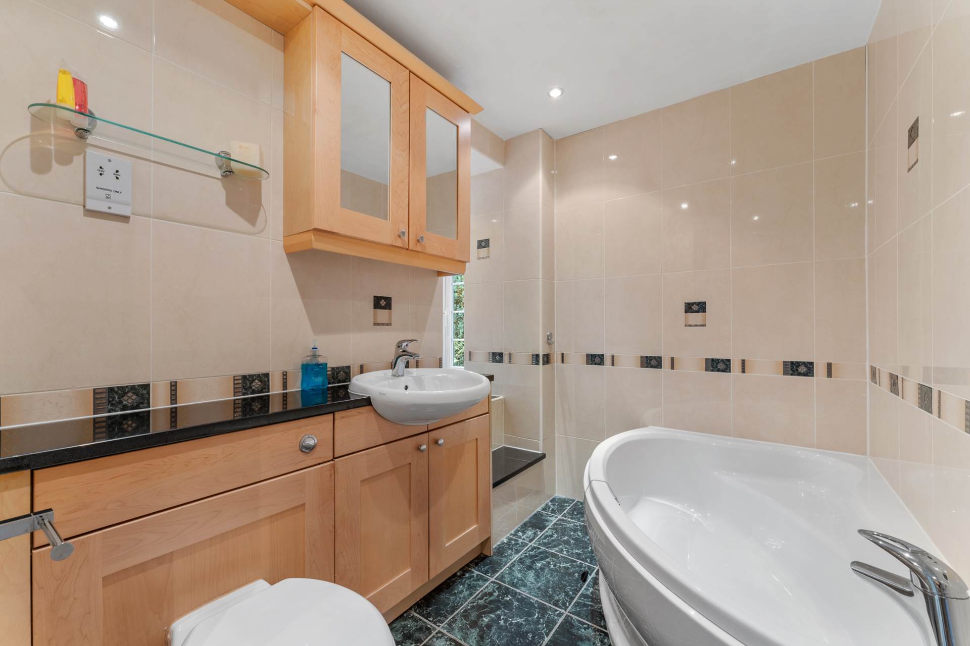 Additional Property Image 4 bedroom Detached for sale in Manchester 32