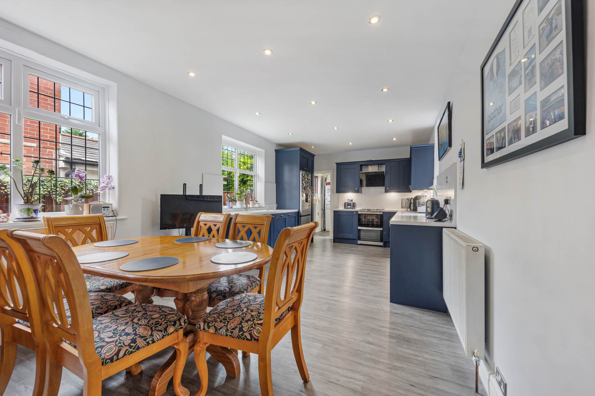 Additional Property Image 5 bedroom Detached for sale in Manchester 11