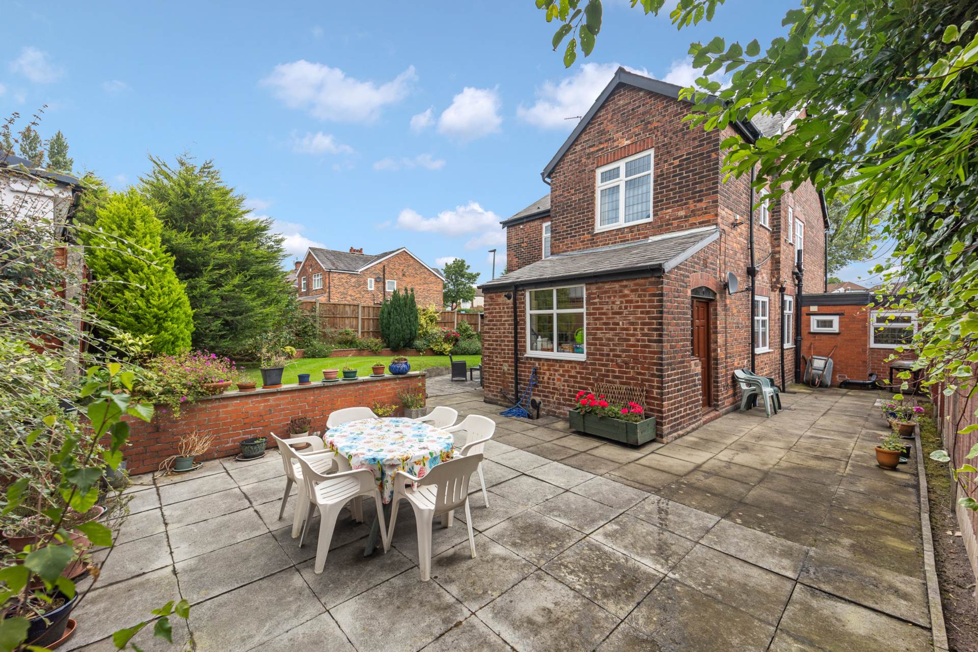 Additional Property Image 5 bedroom Detached for sale in Manchester 26