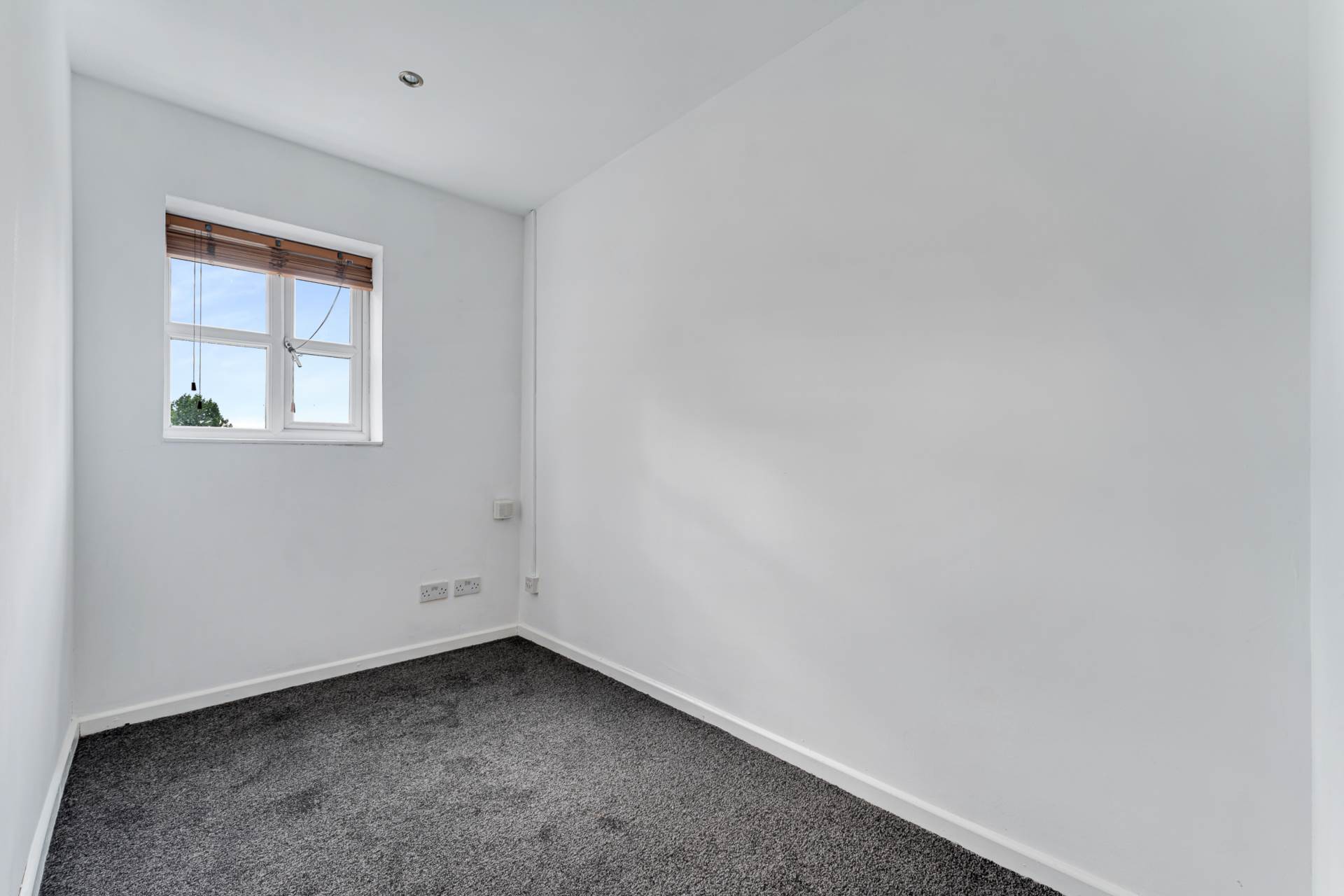 Additional Property Image 3 bedroom Terraced for sale in Manchester 18