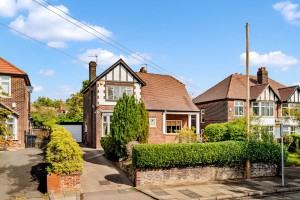 3 bedroom Detached for sale in Manchester