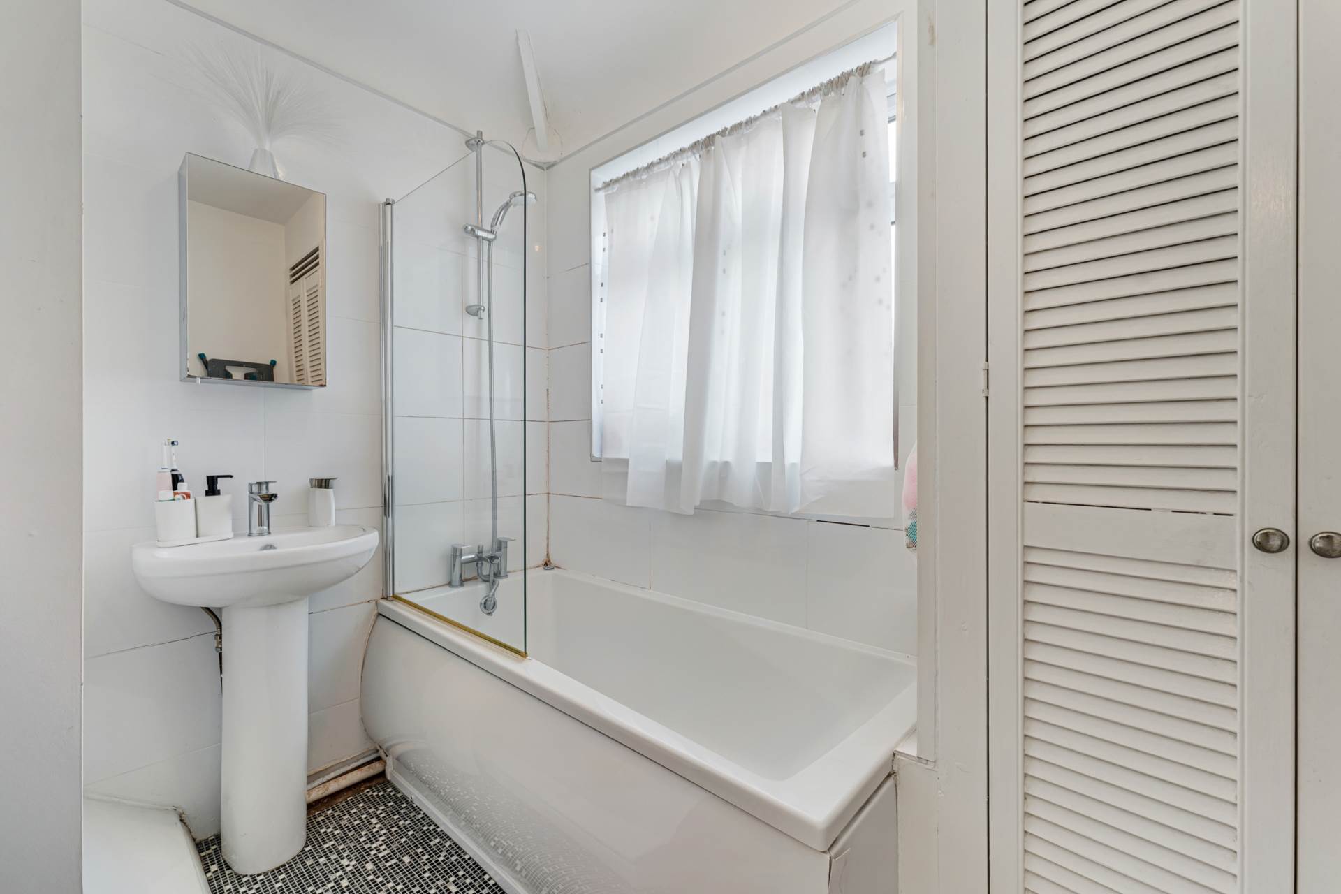 Additional Property Image 3 bedroom Semi Detached for sale in Manchester 12