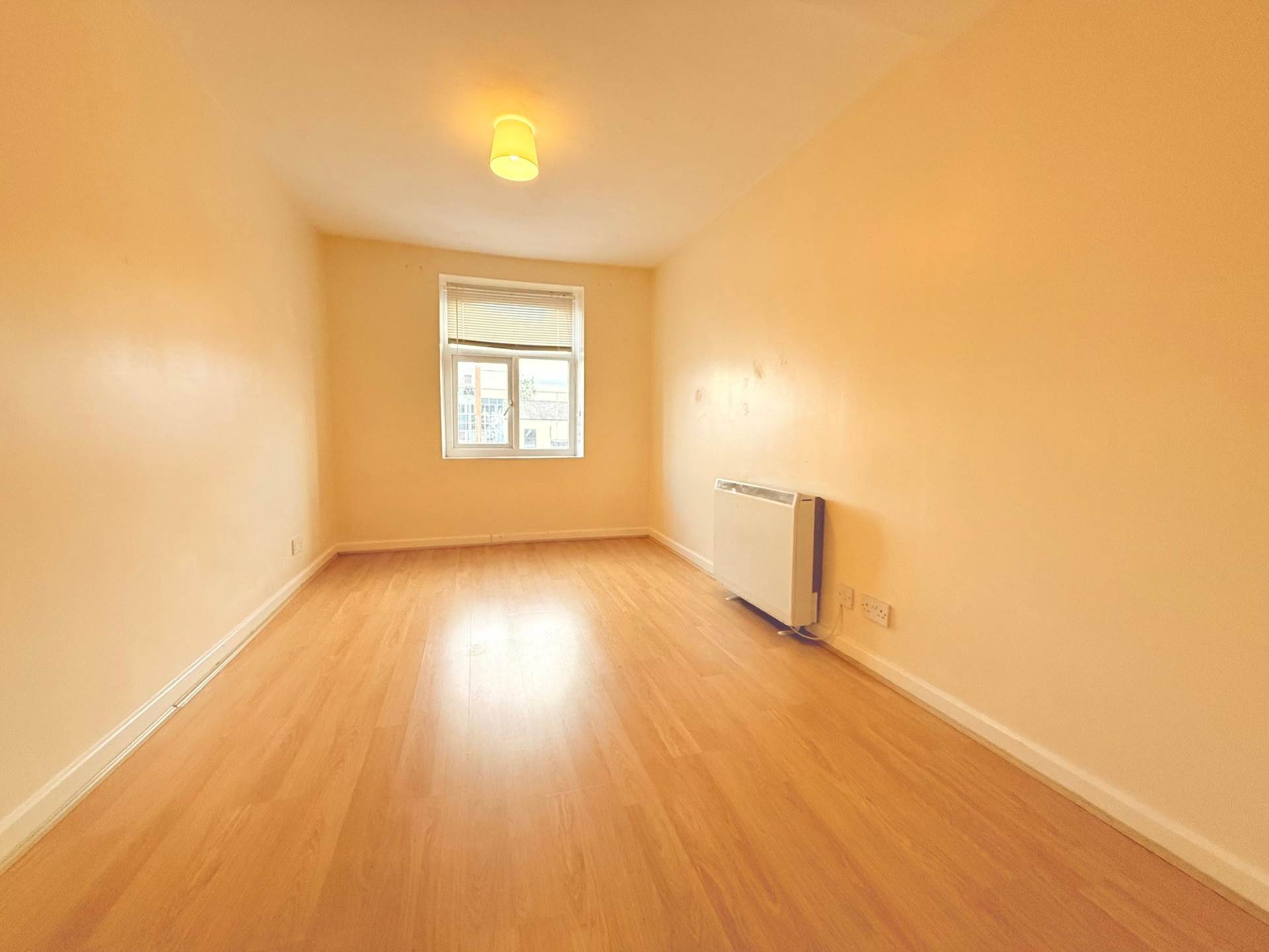 Additional Property Image 2 bedroom Flat to rent in Ashton Under Lyne 4