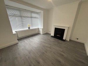 3 bedroom Terraced to rent in Oldham