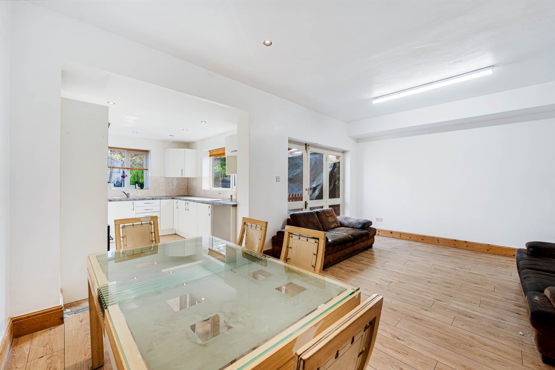 Additional Property Image 3 bedroom Detached for sale in Manchester 5