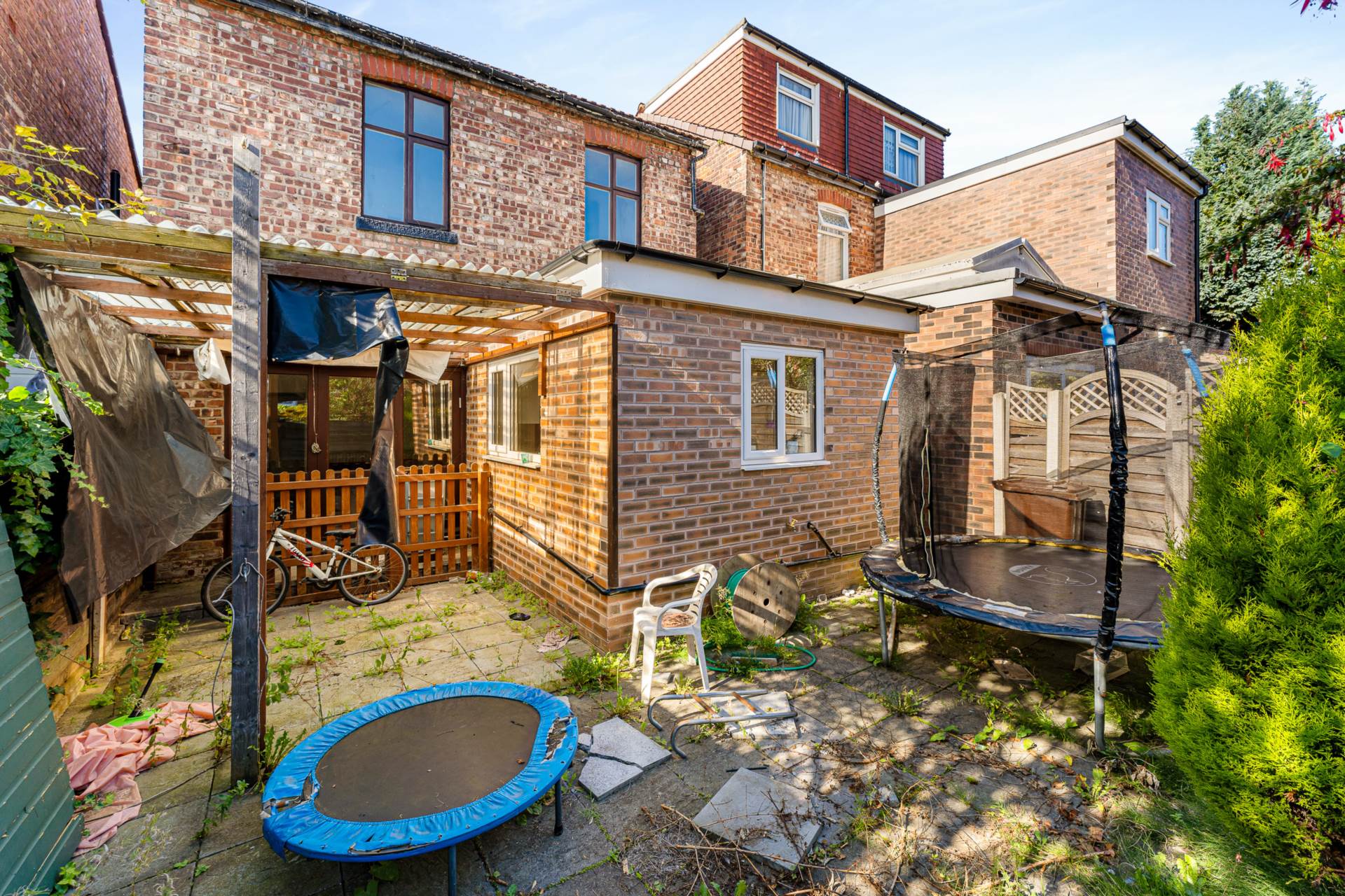 Additional Property Image 3 bedroom Detached for sale in Manchester 19