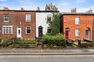 2 bedroom End of Terrace for sale in Manchester