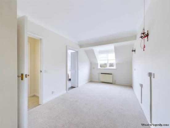 Additional Property Image 1 bedroom Flat for sale in Marlow 3