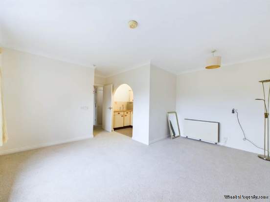 Additional Property Image 1 bedroom Flat for sale in Marlow 11