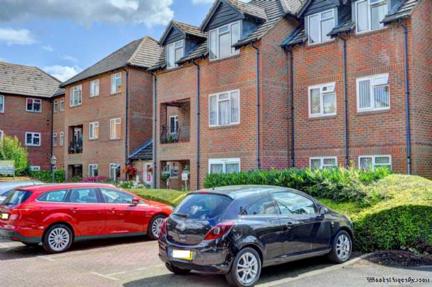 Additional Property Image 1 bedroom Flat for sale in Marlow 13