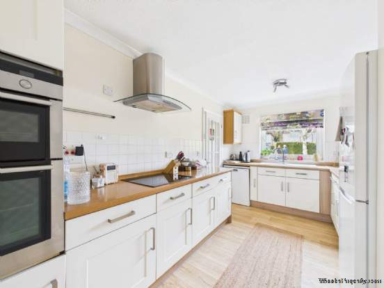 Additional Property Image 3 bedroom Terraced to rent in Marlow 2