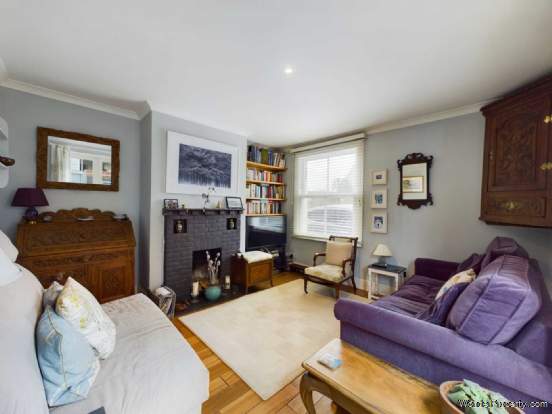 Additional Property Image 2 bedroom End of Terrace for sale in Marlow 2